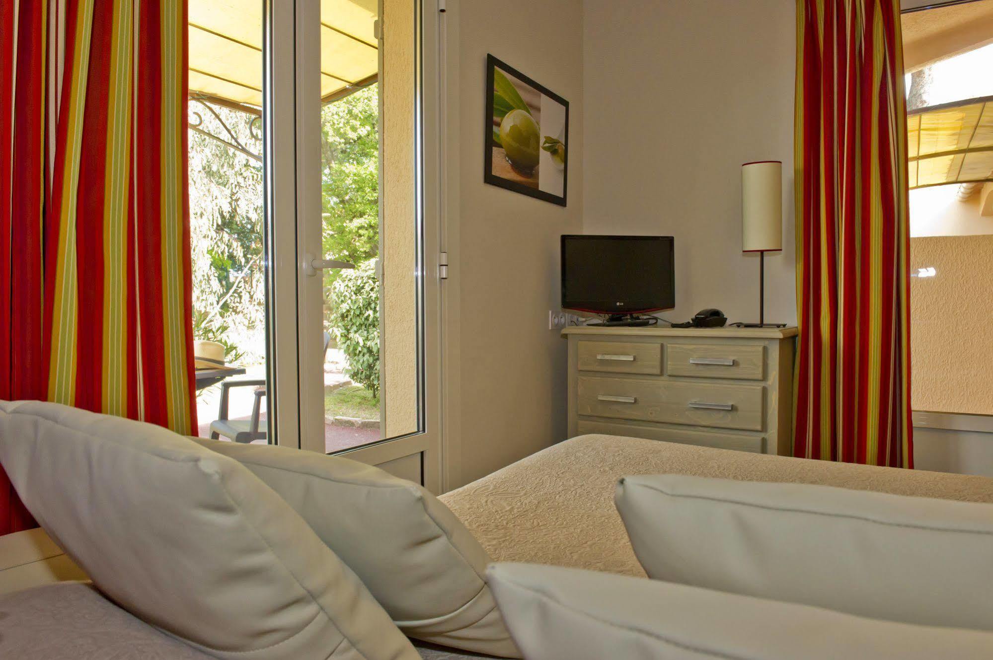 Village Club Mileade Roquebrune/Argens Exteriör bild